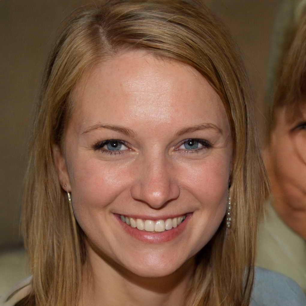 Imagen de Periodista Lucía Díaz dando una charla sobre El Arte del Engaño